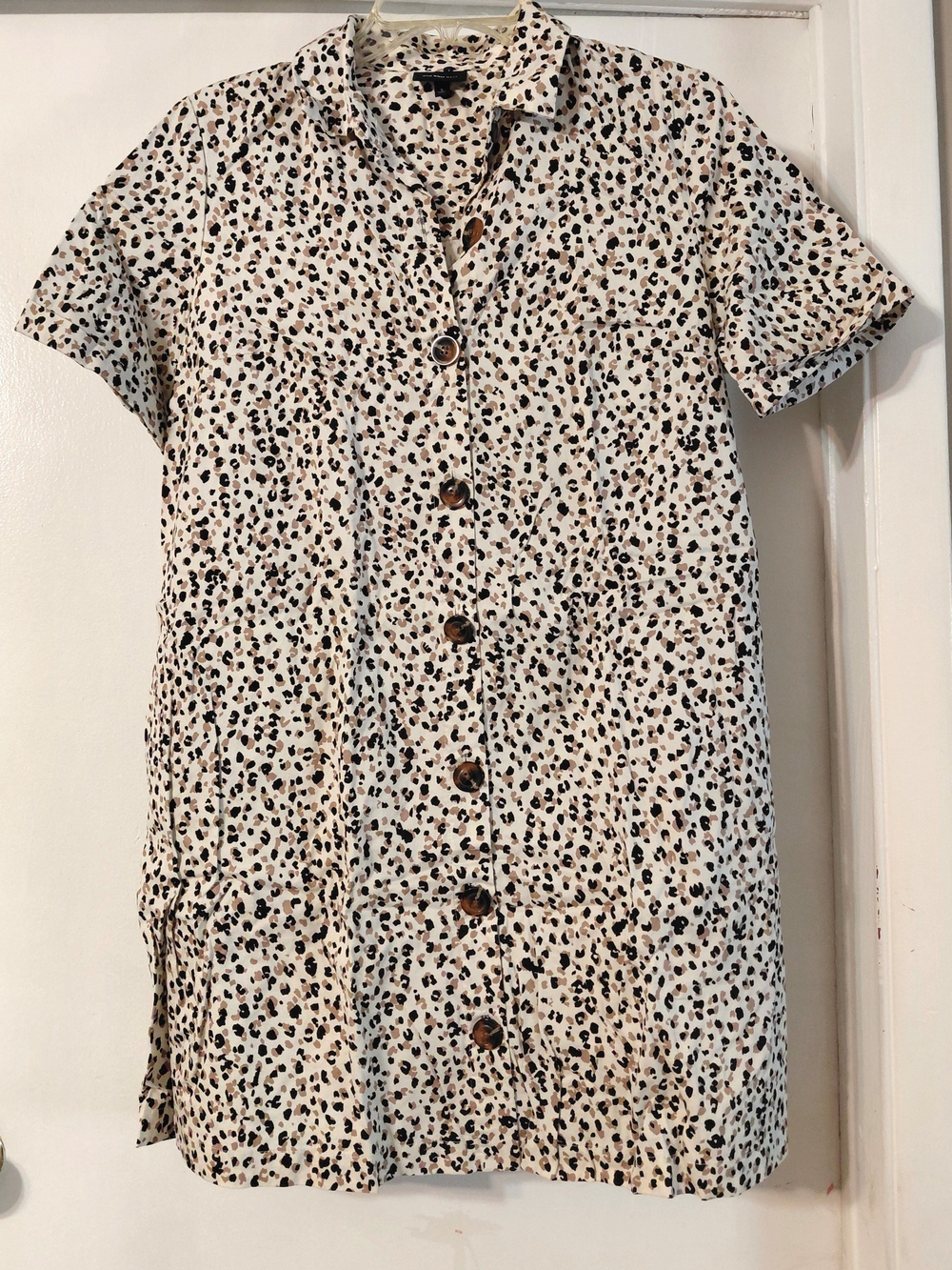 Short Sleeve Button-Front Dress in Cream Leopard Print